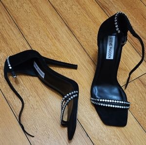 New Steve Madden black heels